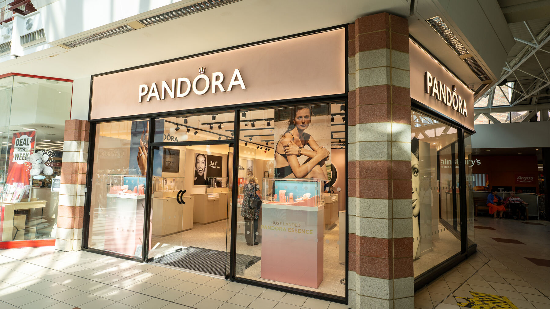 PANDORA in Hempstead Valley Shopping Centre.
